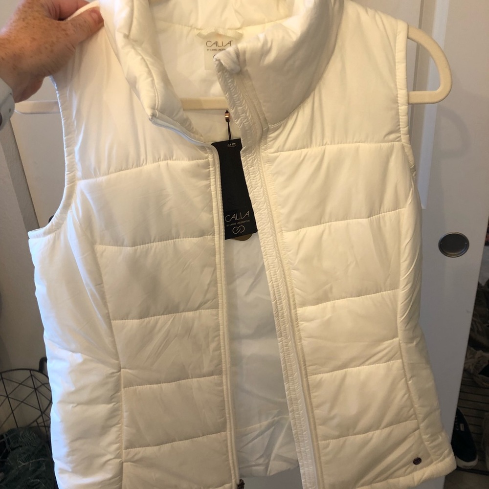 Calia by Carrie Underwood White Primaloft Vest